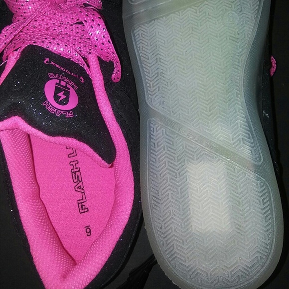 Light up sneakers - Picture 3 of 3